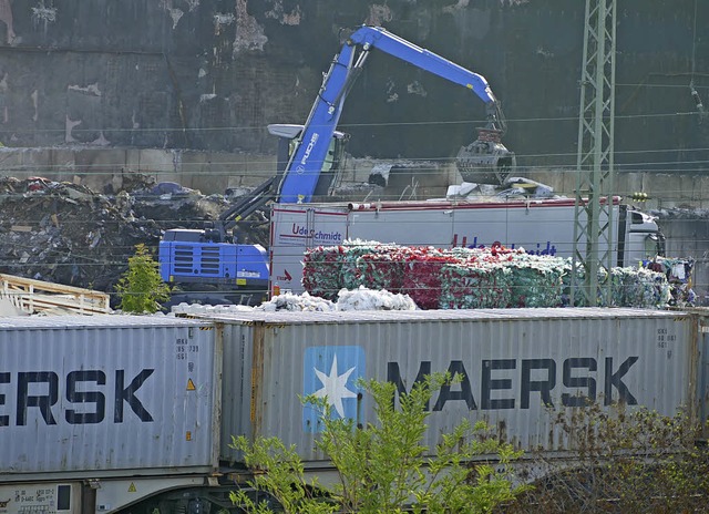 Fr Efringen-Kirchens Brgermeister Sc... der  Recyclingfirma Khl   wichtig.    | Foto: Langelott