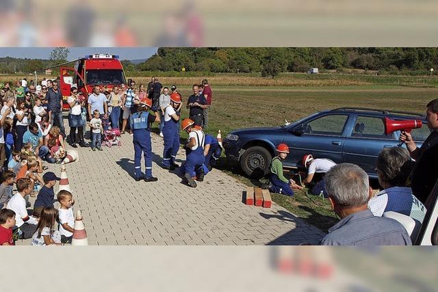 Viele Besucher bei der Wehr