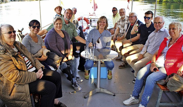 In bester Stimmung fuhren die Teilnehm...nfelden und dann zum Kraftwerk Wyhlen.  | Foto: Rolf Reimann