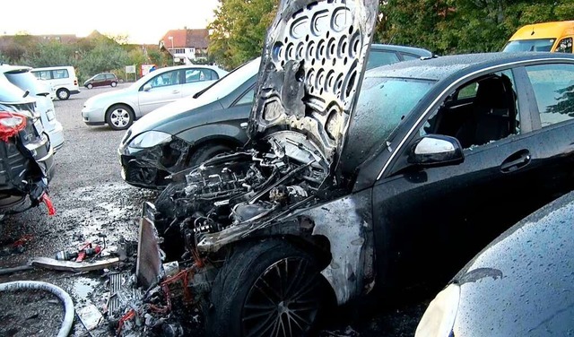 Ein Auto brannte, vier  wurden beschd...in Ettenheim in der vergangenen Woche.  | Foto: Wolfgang Knstle