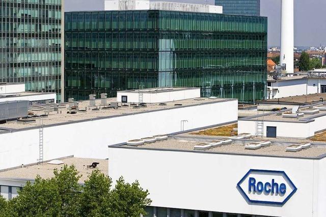 Roche muss sparen, streicht aber nicht so viele Stellen wie Novartis