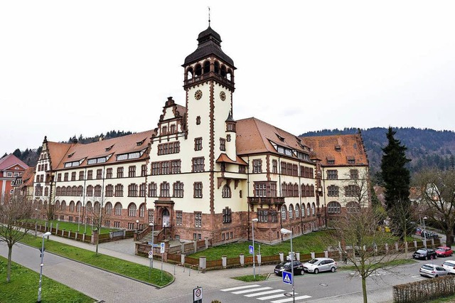 Eun Teil des Lyce Turenne ist topsani...Westflgel und Turnhalle liegen brach.  | Foto: Thomas Kunz