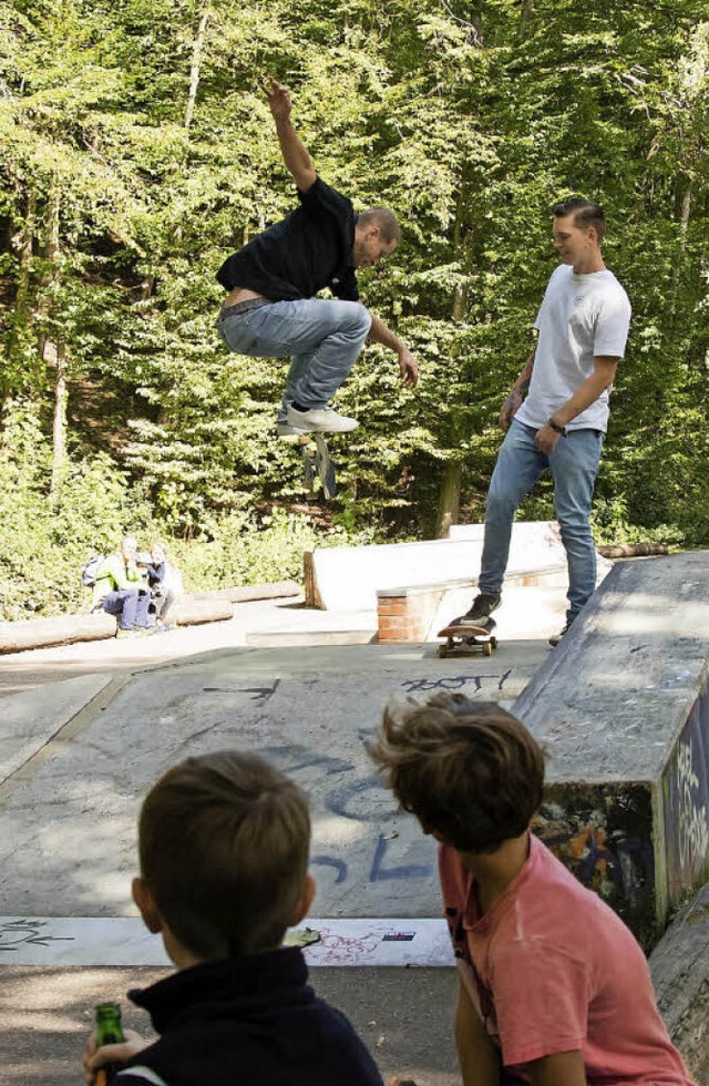 Die lteren Skater wurden von den jungen  beobachtet.   | Foto: Rothermel