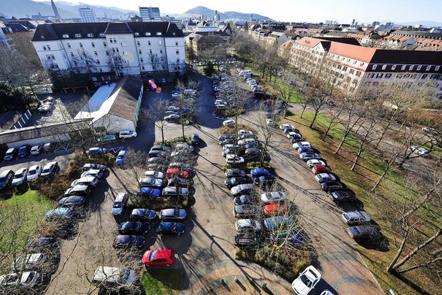 74 Wohnungen sollen auf dem Parkplatz ...n-Meier-Strae entstehen (Archivbild).  | Foto: Thomas Kunz