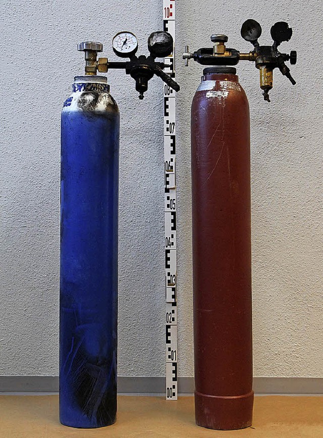 Gefundene Gasflaschen  | Foto: Polizei