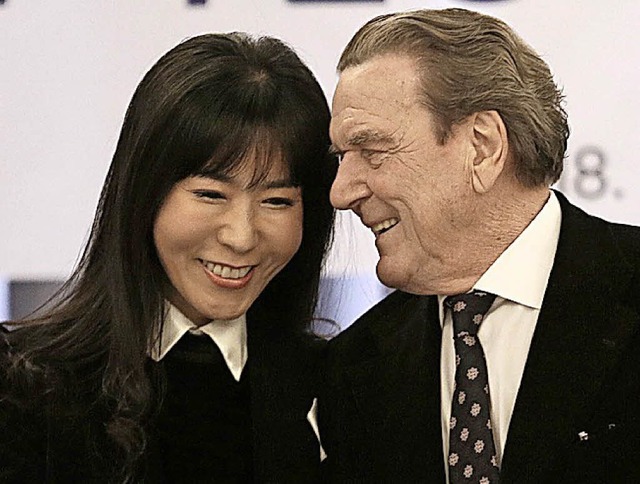 So-yeon Kim und Schrder  | Foto: dpa