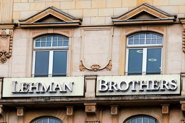 Krisen-Auslser:  die Bank Lehman Brot...8 die Deutschlandfiliale in Frankfurt.  | Foto: dpa