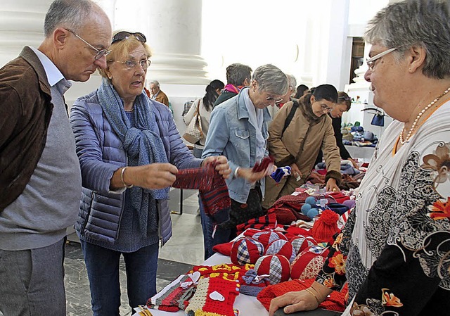 Beim beliebten Basar der Frauengemeins...nkaltar hatten die Frauen geschmckt.   | Foto: Cornelia Liebwein