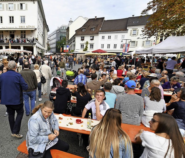 Auf dem Alten Marktplatz mit Krbismar...rturm in der Grabenstrae kam gut an.   | Foto: Barbara Ruda