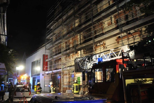 Feuerwehreinsatz in der engen Klosterstrae in der Offenburger Innenstadt.   | Foto: Helmut Seller