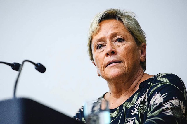Kultusministerin Susanne Eisenmann (CD...der Vorstellung des Qualittskonzepts.  | Foto: dpa