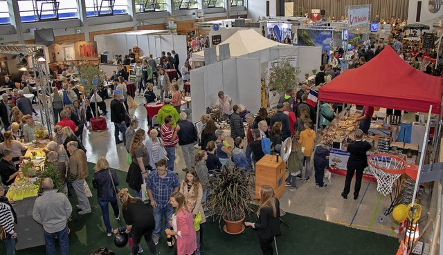 Die Messe am Hochrhein in Tiengen war ...eht von mehr als 40000 Besuchern aus.   | Foto: Peter Rosa