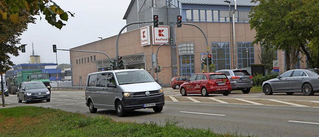 Flaschenhals mit Staugarantie: Beim Ka...h der Verkehr regelmig zur Rushhour.  | Foto: Gerhard Walser