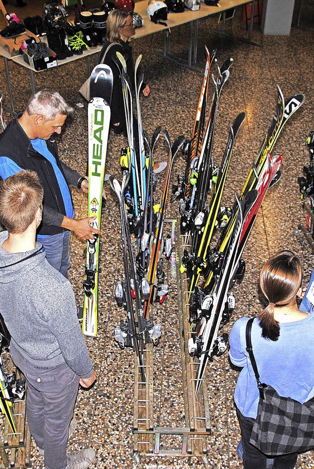 Hochwertige gebrachte Skier zu fairen ...Brse des Skiclubs in der Realschule.   | Foto: Archivbild: Sedlak