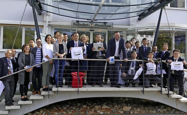 Japanische Delegation zu Gast bei der BZ  | Foto: Holger Knferl