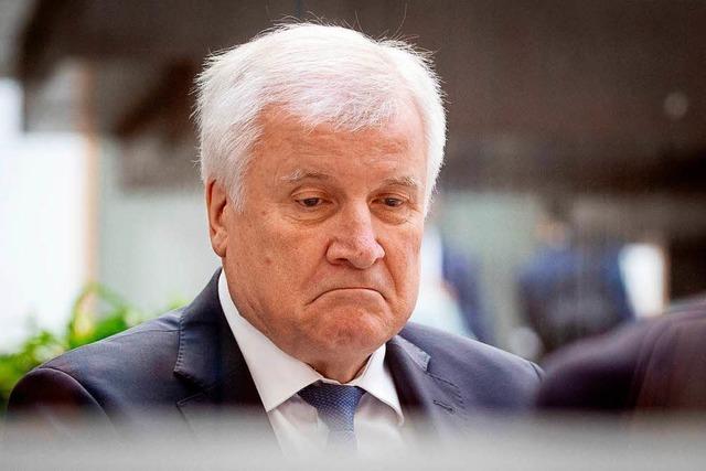 Was passiert mit Horst Seehofer, sollte es fr die CSU ein Debakel geben?