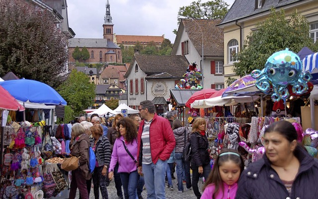 In den beiden Laufenburg ist an diesem...e Hela und Apfelmarkt feiern Jubilum.  | Foto:  Siebold