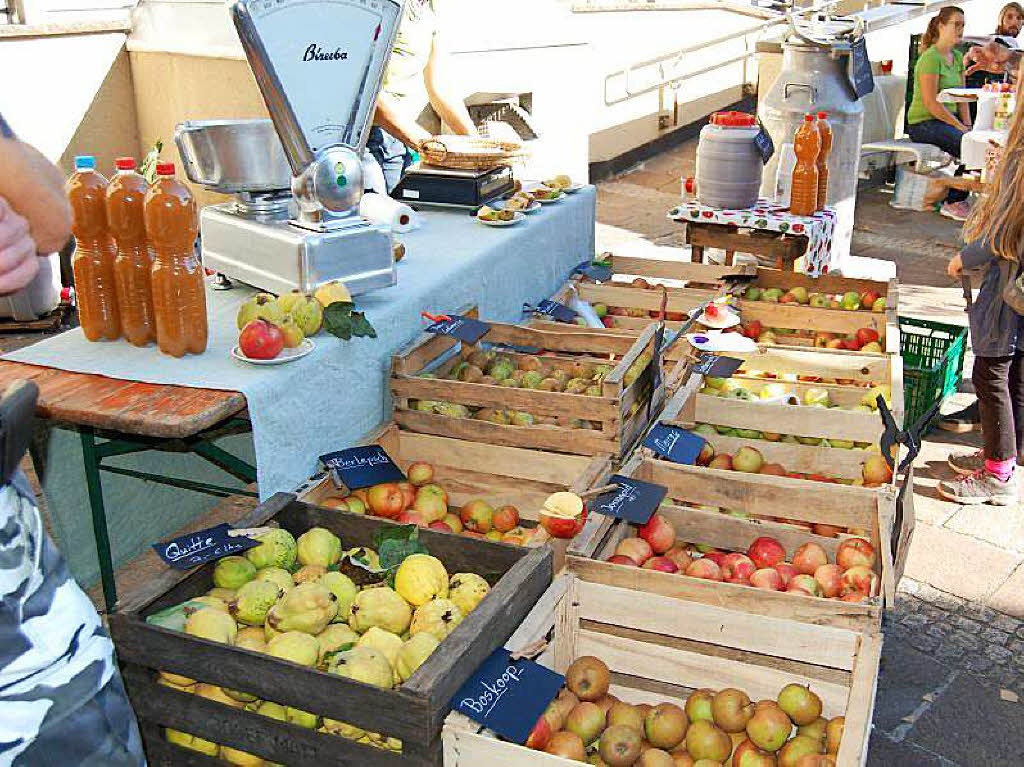 Impressionen vom Apfelmarkt im badischen Laufenburg und der Herbstmesse Hela in der Schweizer Schwesterstadt