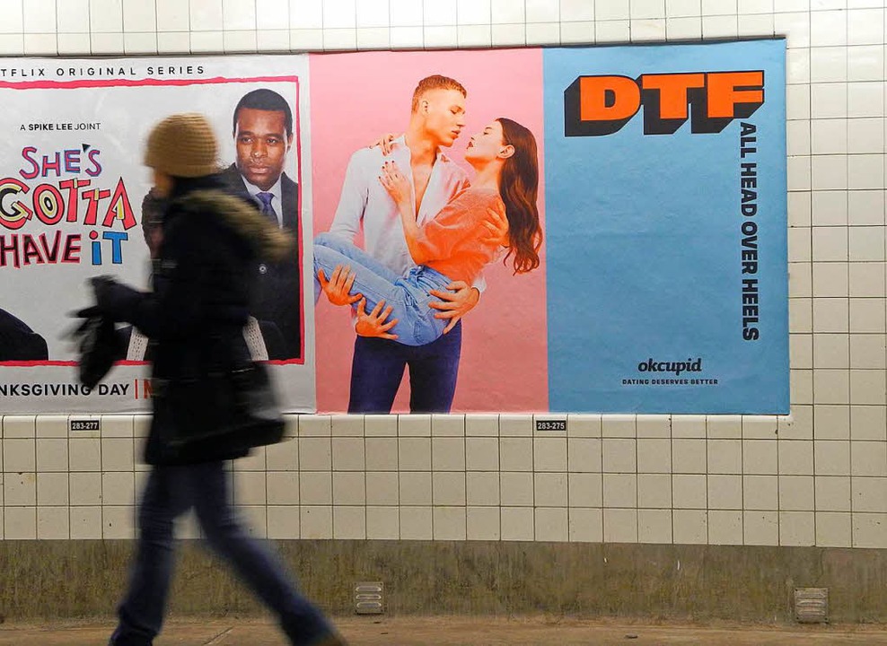 Werbeplakat fr Okcupid in der New Yorker U-Bahn   | Foto: dpa