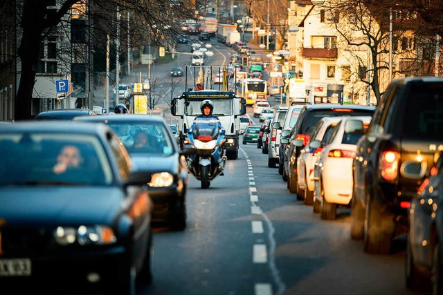 Verkehr in Stuttgart  | Foto: dpa