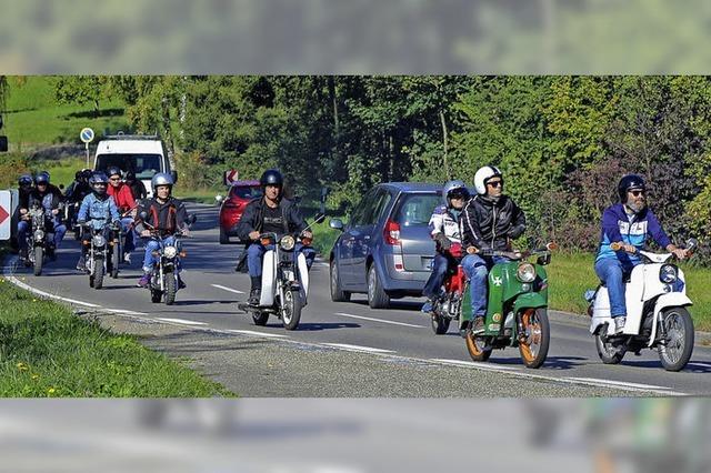 Fachsimpeln unter Zweitakter-Fans