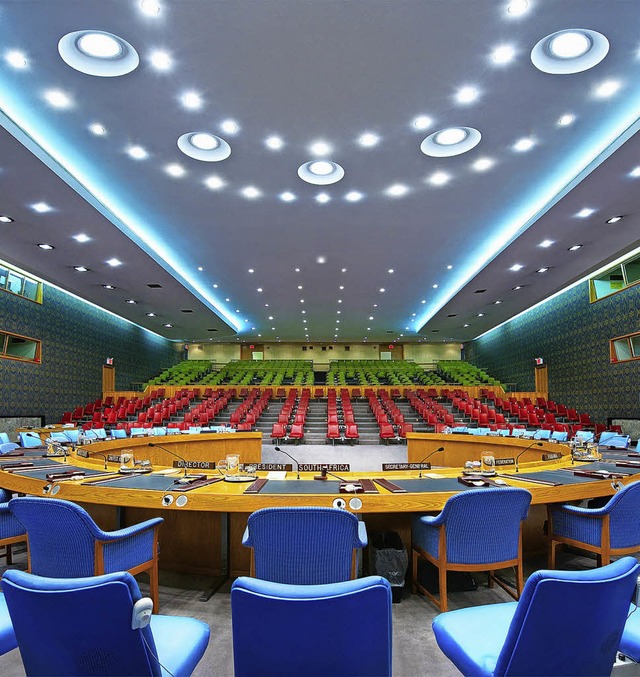 Auf diesen Sthlen tagt der UN-Sicherheitsrat.   | Foto: Luca Zanier