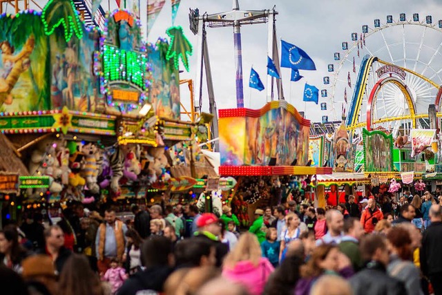 Volksfest auf dem Cannstatter Wasen  | Foto: dpa