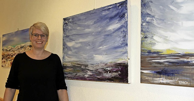 Natalie Bcherer vor einigen ihrer Werke.   | Foto: Dagmar Barber