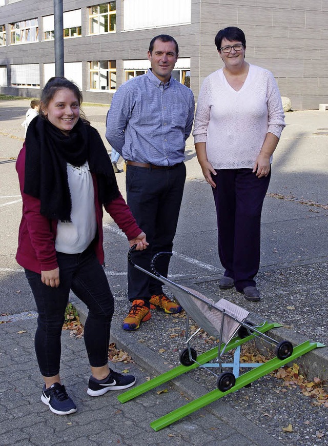 Jasmin Bretmacher, Sven Erschig und An... Bretmachers ausgezeichnete Rampe vor.  | Foto: Annika Sindlinger