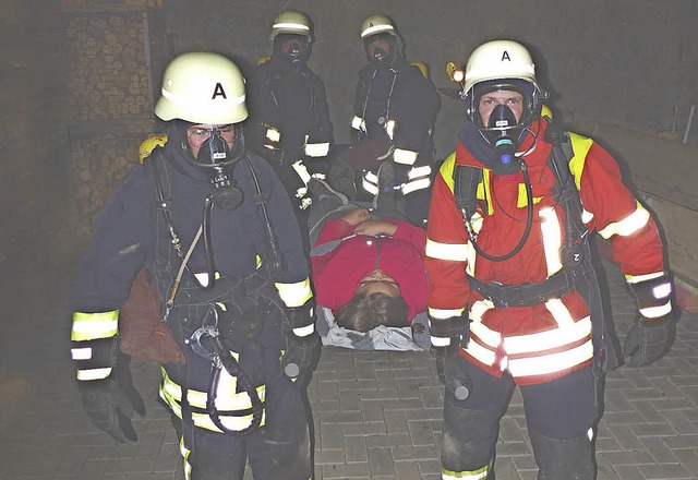 Die Atemschutztrger hatten einiges zu...probe der Feuerwehrabteilung Lembach.   | Foto: Ralph Seifermann