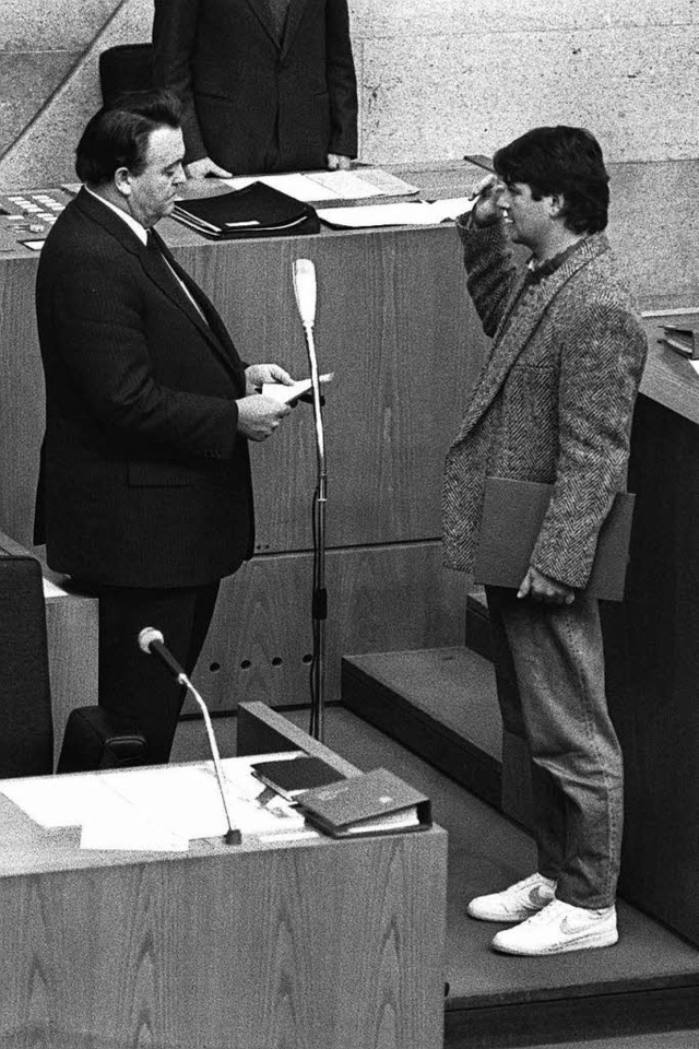 Als Joschka Fischer 1985 als erster Gr...as  Ausdruck antibrgerlicher Haltung.  | Foto: Heinz Wieseler