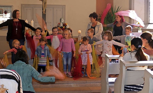 Die Kinder gestalteten den Festgottesdienst in Dundenheim mit.   | Foto: Dieter Fink