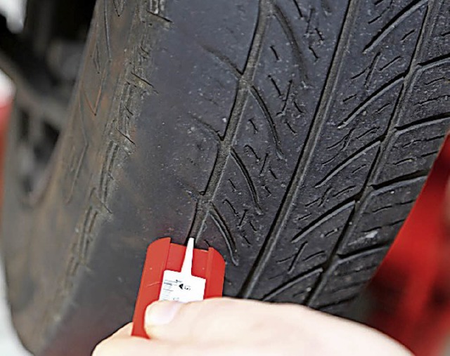 Mit einem solchen Reifen braucht man n...besorgt man sich bereits vorher Ersatz  | Foto: ACE
