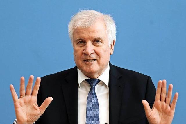 Seehofer deutet erstmals mglichen Rcktritt als CSU-Chef an