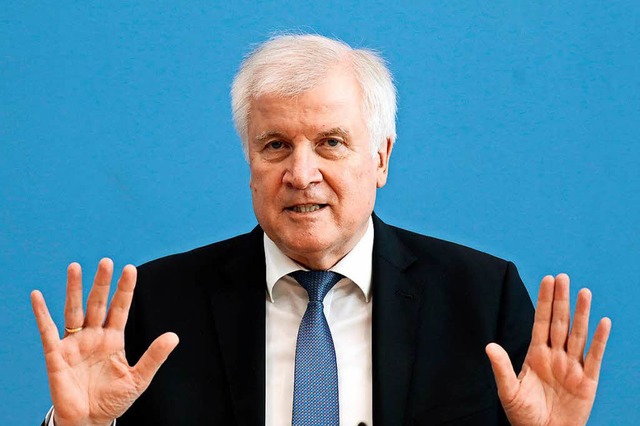 Horst Seehofer: &#8222;Noch mal mache ich einen Watschnbaum nicht.&#8220;  | Foto: dpa