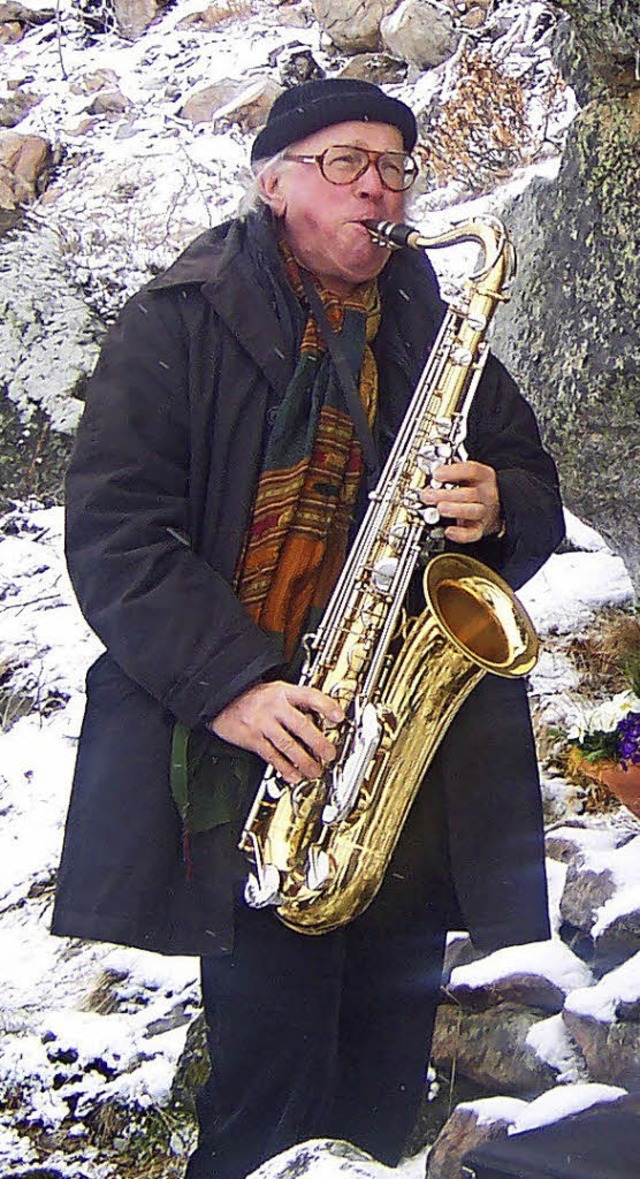 Im Jahr 2008 wurde Klaus Doldinger am ...edankte sich mit einem Saxophon-Solo.   | Foto: Archiv Franz Kaiser