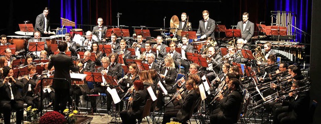 Die Stadtkapelle Lahr spielte bei der ...o &#8222;wchst, lebt, bewegt&#8220;.   | Foto: Heidi Fssel