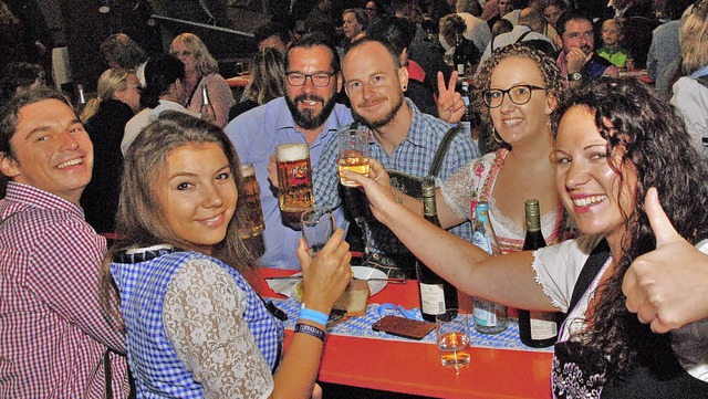 Sie fanden das Oktoberfest der Haltinger Winzer einfach spitze.   | Foto: Sedlak