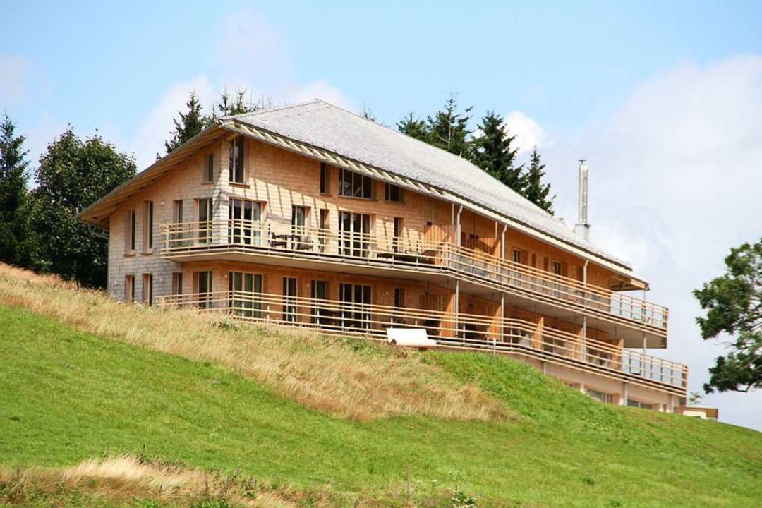 Eine Variante des traditionellen Walmd...das Hotel Waldfrieden in Herrenschwand  | Foto: Werkgruppe Lahr
