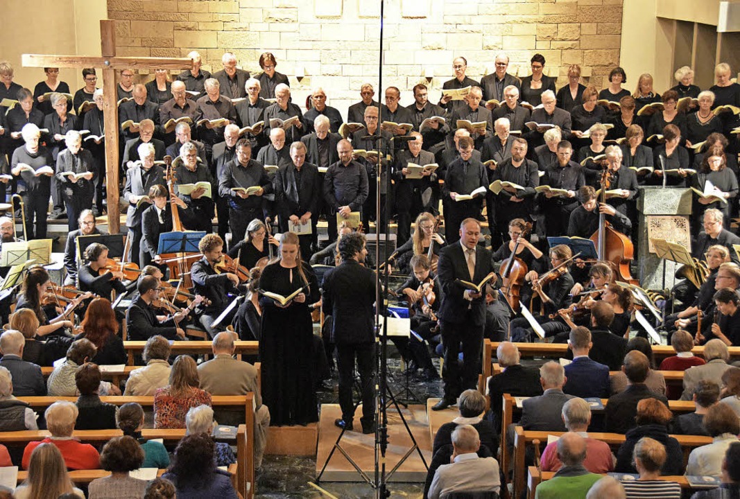 Das Oratorium &#8222;Elias&#8220; wurd...nger Bruder-Klaus-Kirche aufgeführt.    | Foto: Andrea Steinhart