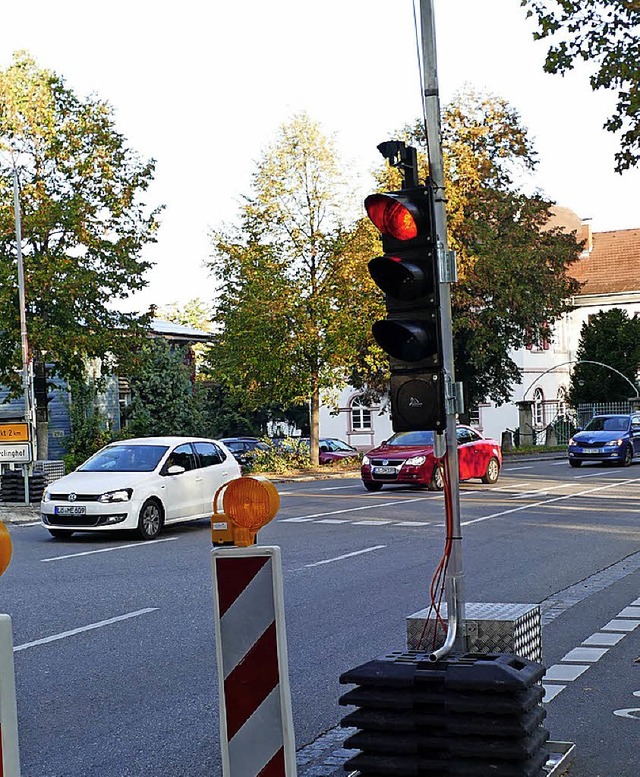 Die Pfrtnerampel in Eimeldingen leistet gute Dienste.   | Foto: Langelott