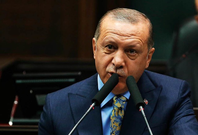 Recep Tayyip Erdogan, trkischer Prsi...hrliche Erklrung zu der Gewalttat ab.  | Foto: dpa
