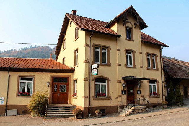 Nach dem pltzlichen Tod des Wirtes oh...Gasthaus Hirschen in Malsburg-Marzell.  | Foto: Reinhard Cremer