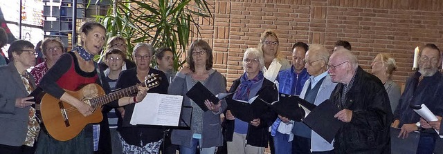 Der Caf Lffel-Chor ist beim Gottesdienst in Ichenheim aufgetreten.   | Foto: Dieter Fink