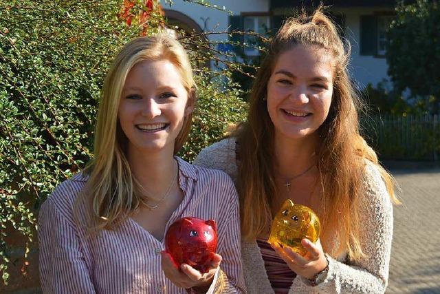 Joelle Wetzel und Luisa Boos aus Schopfheim sammeln fr Erdbebenopfer in Indonesien