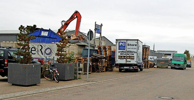 Von diesem Betrieb im Gewerbegebiet &#...zudem, dass die Umwelt Schaden nimmt.   | Foto: Ringwald