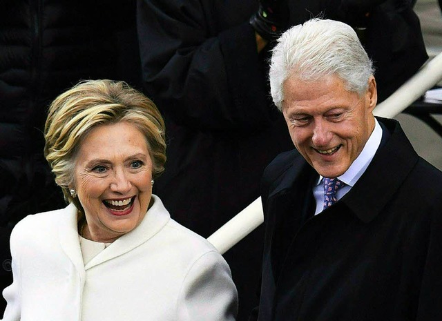 Auch an die ehemalige Auenministerin ...y Clinton war ein Pckchen adressiert.  | Foto: AFP