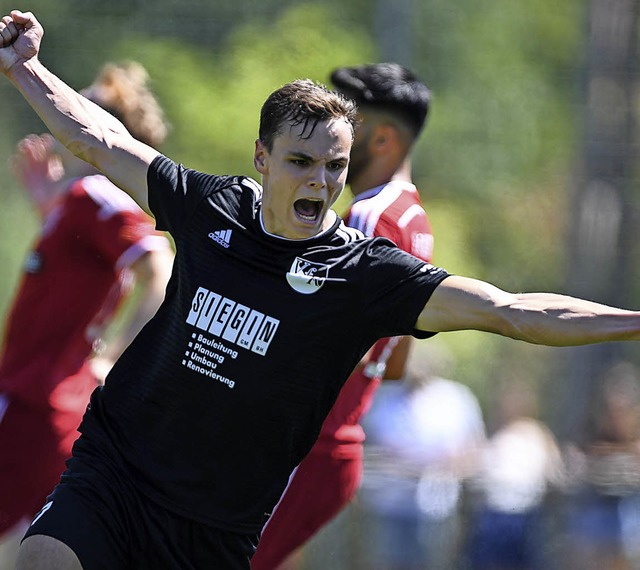 Goalgetter in Bad Bellingen: Tim Siegi...nter der SC Freiburg II, geweckt hat.   | Foto:  SEEGER