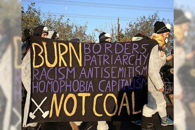 Tausende protestieren gegen Kohleabbau