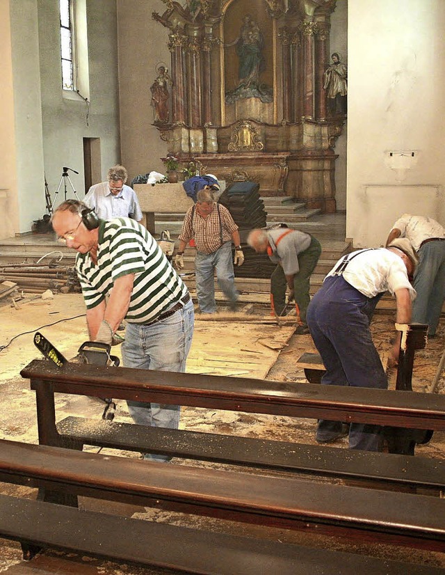 Viele fleiige &#8222;Kapellenhandwerk...iten und Zeit zur Verfgung gestellt.   | Foto: Frderverein